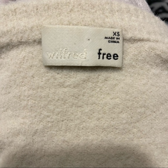 ARITZIA Wilfred Free shrunken cardigan sweater xs - Picture 3 of 9